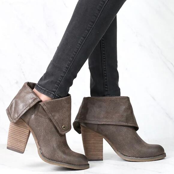 NEW Sbicca Vintage Snap Side Western Bootie Taupe SZ 7.5 - Picture 1 of 12